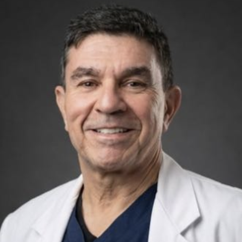 Foto del Dr. Claudio Benavides